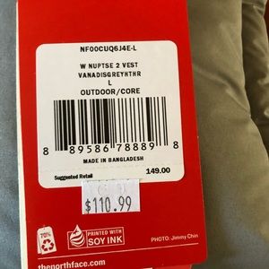 BNWT North face nuptse vest, super warm!